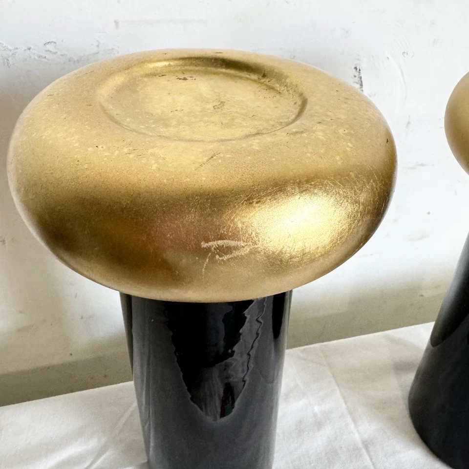 Candelabros posmodernos de cerámica negra y dorada de Jaru Foto 4 de 4