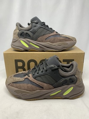 adidas yeezy boost 700 mauve ee9614