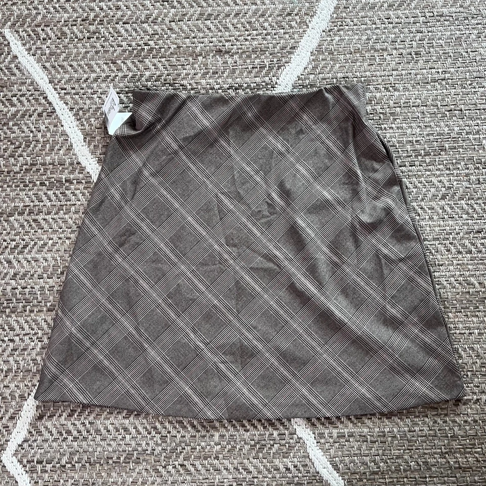 Falda a cuadros Karen Kane talla grande Foto 4 de 4