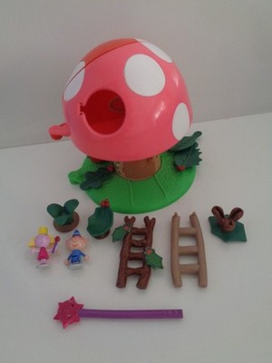 Ben and Holly's Little Kingdom Magical Toadstool Spielset Zauberstab & 2 Figuren