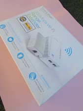 TP-Link TL-WPA4220KIT 300Mbps AV500 WiFi Powerline Extender Start Kit
