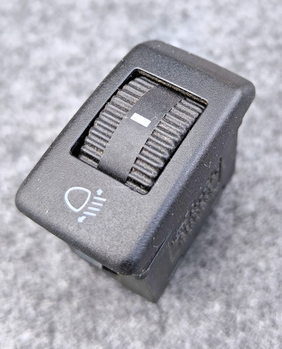 **Schalter f. Leuchtweitenregulierung, Teilenr. VAG 191.941.33 Golf 2_Jetta***