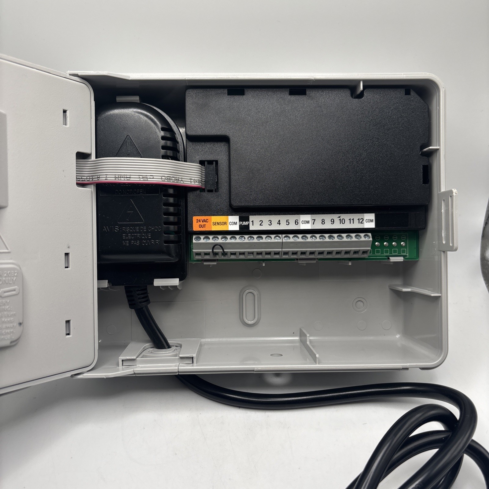 Orbit 57950 B-Hyve Smart 12-Station WiFi Sprinkler Controller – See Description