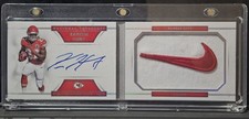 2017 National Treasures Kareem Hunt Booklet 1/2 Nike Swoosh Patch Chiefs