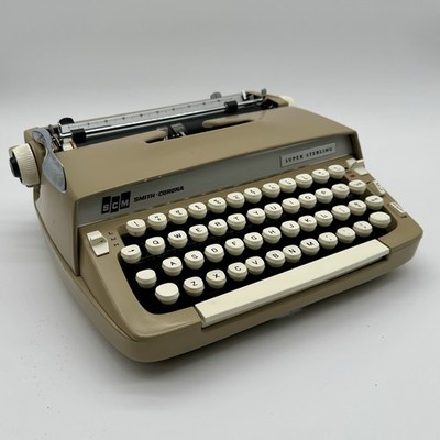 SCM Smith Corona Super Sterling Portable Typewriter w/ Case Key Manual Works