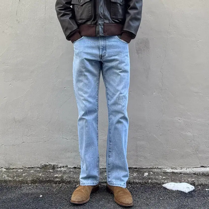 Levi's 517 Boot Cut Jeans Repair thumbnail 6
