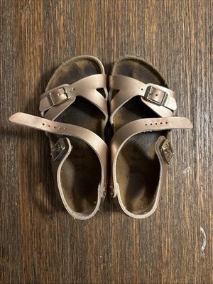 Girls Birkenstock Rio Sandals Size 29