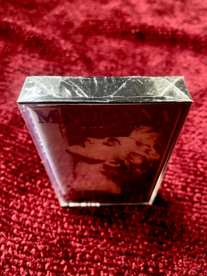 MADONNA SEALED SPAIN ONLY TRUE BLUE CASSETTE TAPE WITH TITLE GRAPHICS WEA EU LP - Image 4 of 4