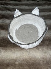 cat bed crochet white brown