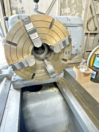 AXELSON HEAVY DUTY ENGINE LATHE 20 INCH - Picture 4 of 16