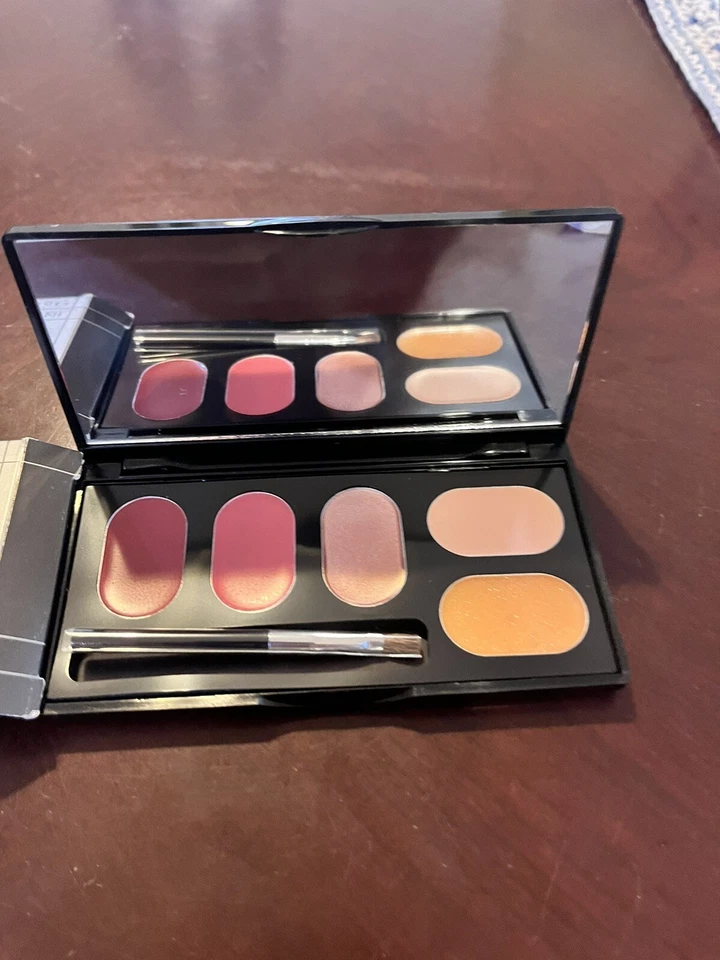 Glo Minerals Multicolor gloLip Maven Kit 0.19 OZ .5g Brillo Imprimación Tonos Foto 3 de 4