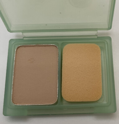 Clinique Superpowder Double Face Powder 02 Matte Beige 0.09 oz Travel Sponge