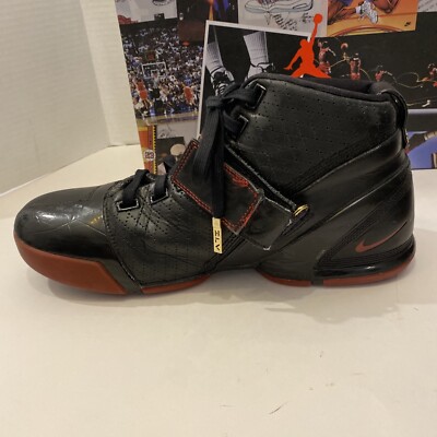 Size 11 Nike Zoom LeBron 5 Black Varsity Crimson 2007 317253 
