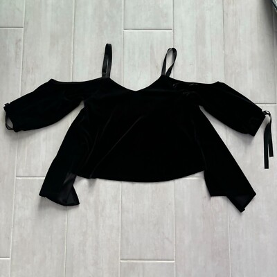 Romeo & Juliet Couture Black Velvet Cold Shoulder Open Back Tie Whimsigoth Witch