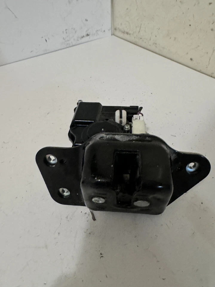 Dodge Journey 2016 puerta trasera escotilla pestillo actuador motor OEM Foto 4 de 4