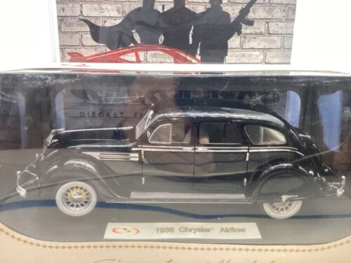 1:18 SIGNATURE MODELS 1936 CHRYSLER AIRFLOW BLACK ON TAN MA#1375 - Picture 1 of 3