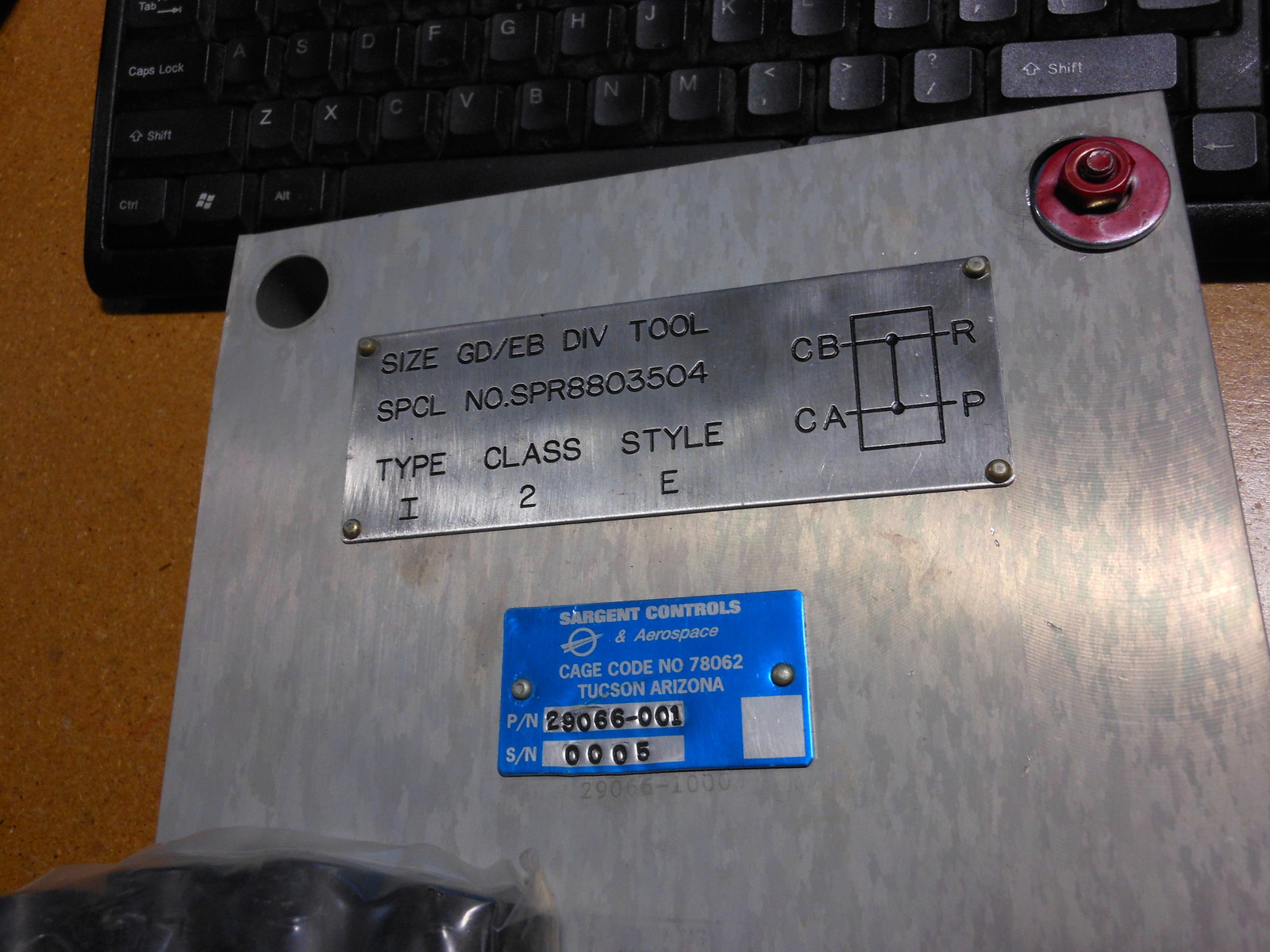 SARGENT CONTROLS FLUSHING BLOCK VALVE 29066001 NSN 4820010576931