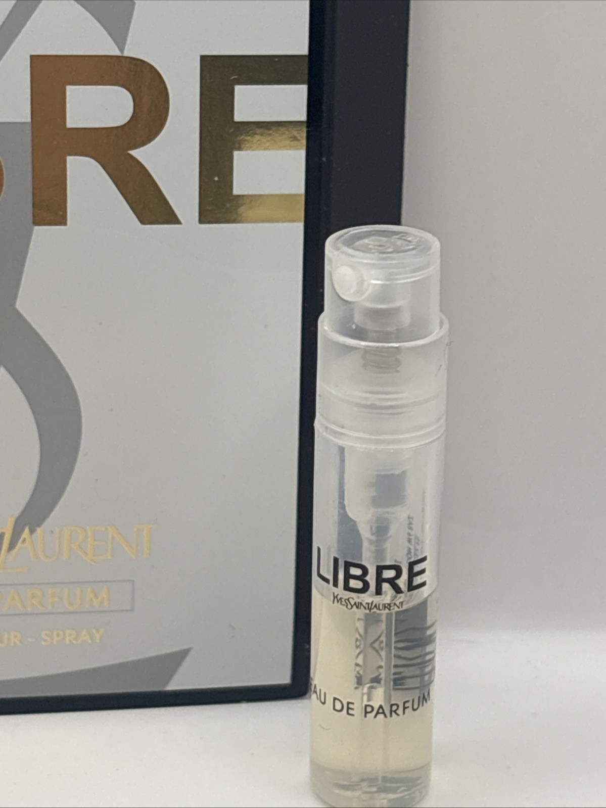 Yves Saint Laurent Libre Eau De Parfum Spray Carded Sample 1.2 ml / 0.04 fl oz thumbnail 3