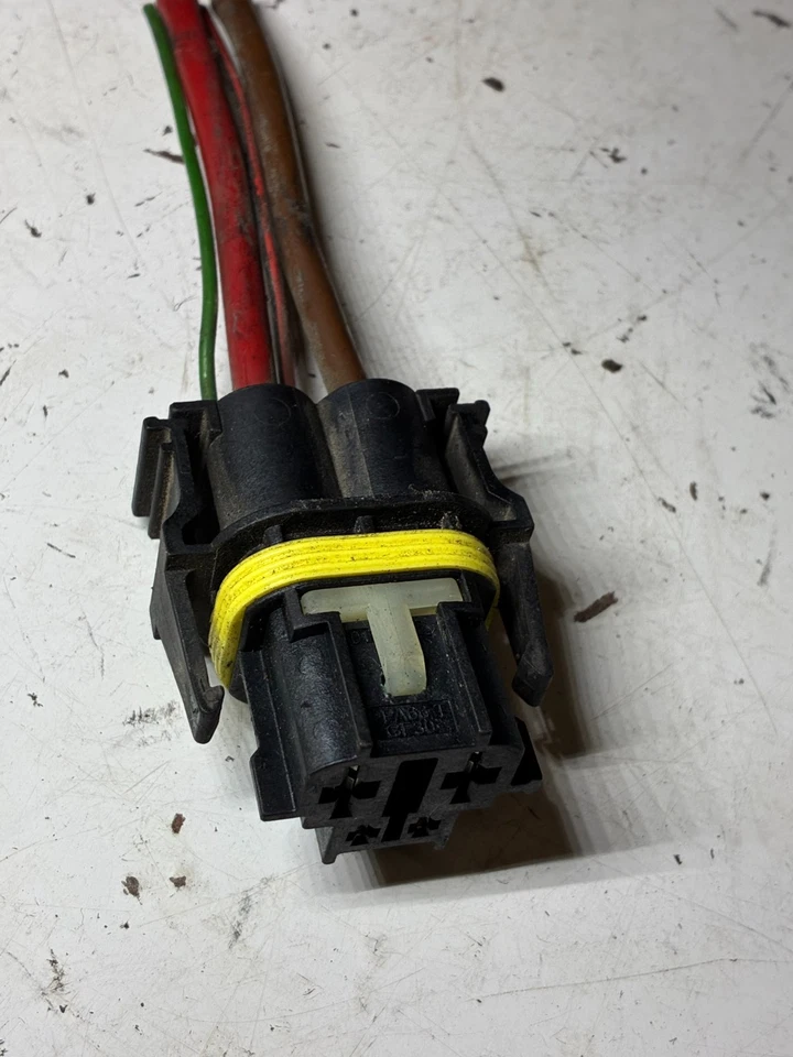 Radiator Fan Wire Connector Plug 2205450329 00-06 Mercedes Benz W220 S430 S500 - Image 3 of 4