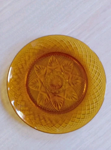 Cristal D'Arques Durand Vintage Amber Luminarc 1 Salad Luncheon Plate 8"