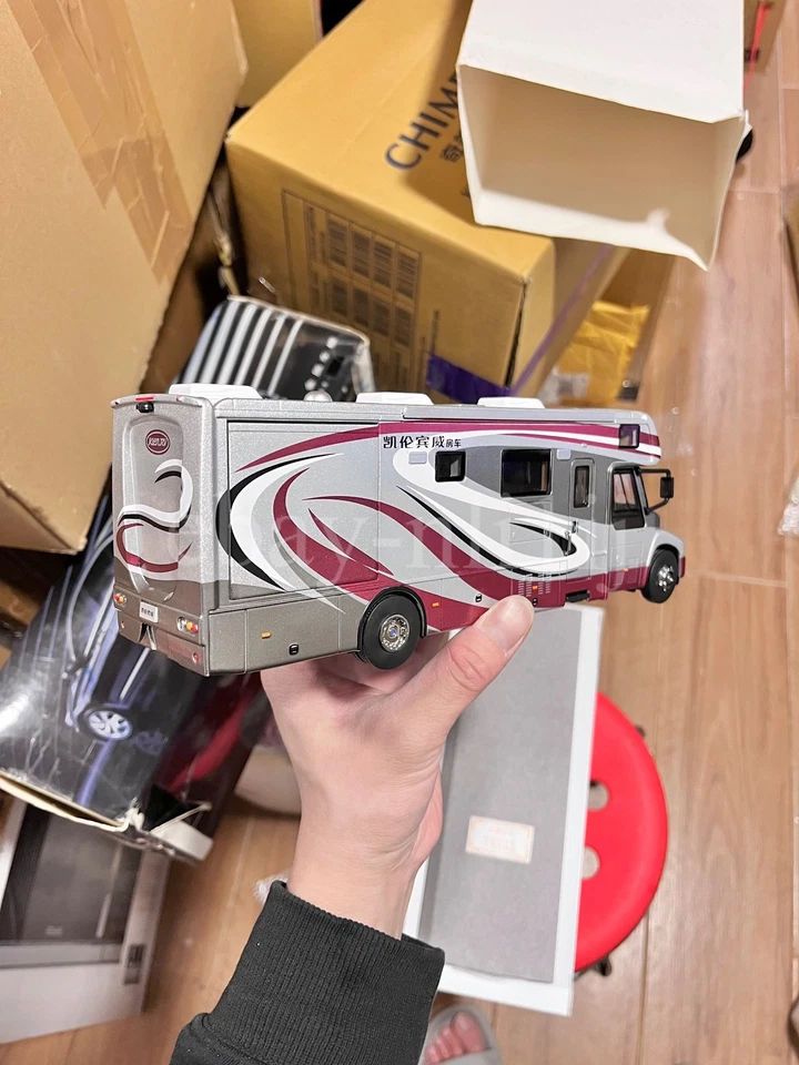 Autocaravanas Yutong escala 1:42 autocaravanas autocaravana cámper autobús modelo de coche fundido a presión con base Foto 3 de 4