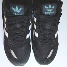 adidas Men s ZX 700 Low Top Athletic Sneaker ...