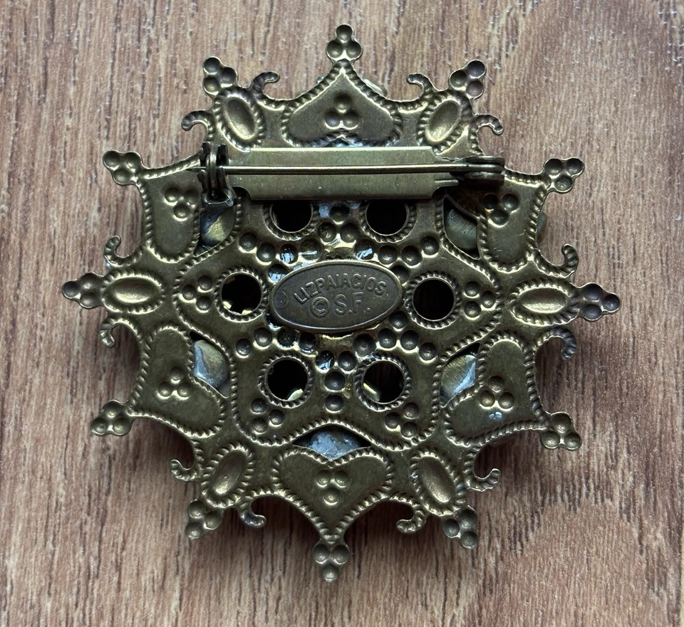 Liz Paiacios S.F. Broche de diamantes de imitación multicolor 2" Foto 3 de 3