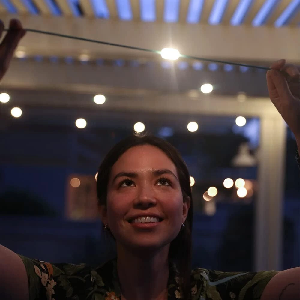 Power Bank for Mo... Luci Solar String Lights: Rechargeable via Solar and USB