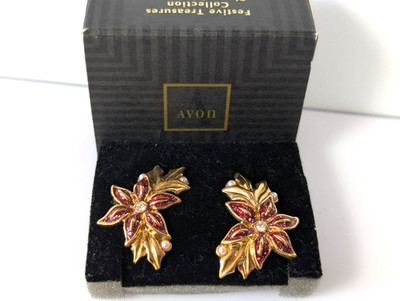 Vtg Avon Festive Treasures Poinsettia Pierced Earrings Red Faux Pearl Gold Tone