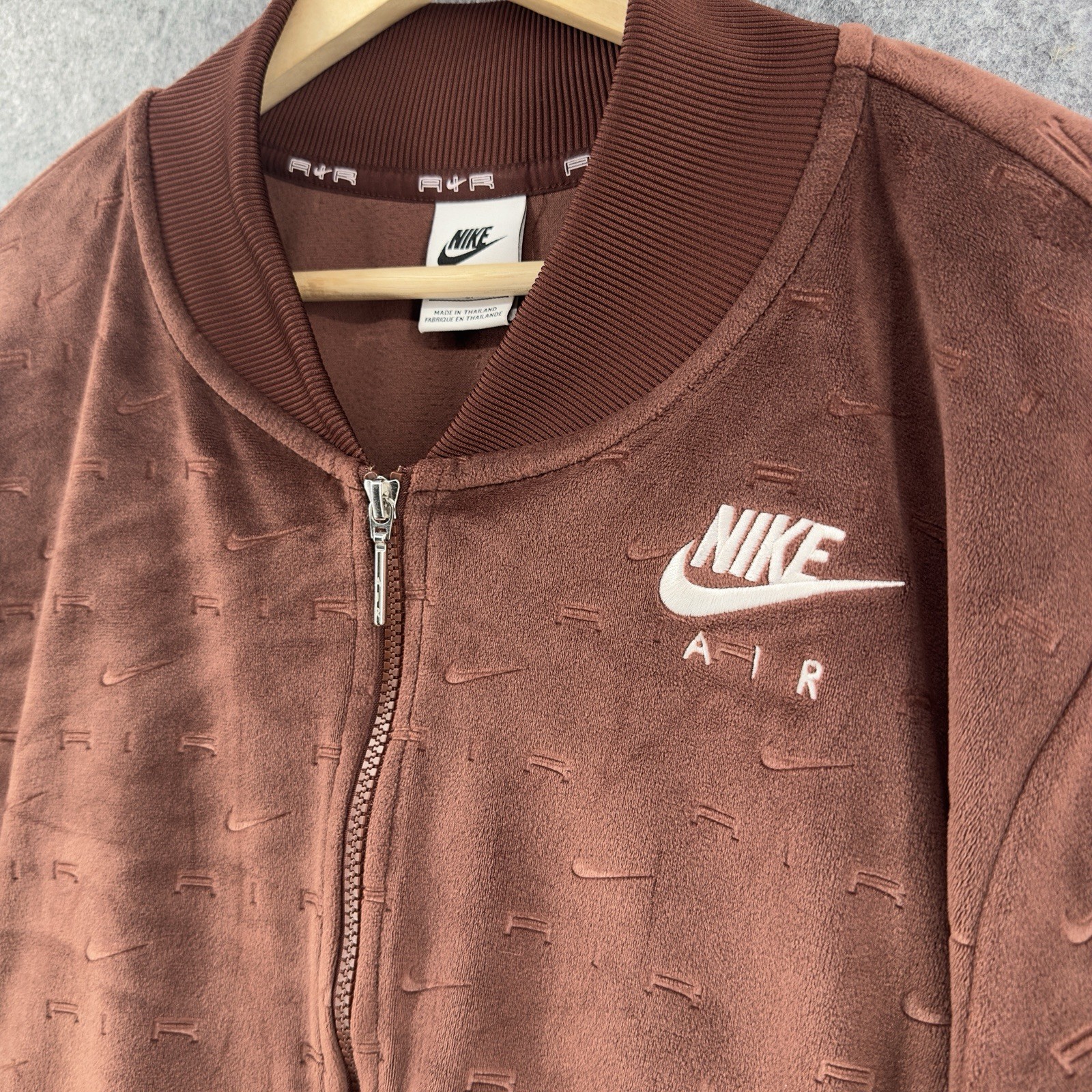 SACAI X NIKE Nike Air Track Jacket Donna 1X Briown Velluto Velluto Casual Full Zip DM9193 273