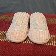 True Religion Women's Pink Slip-On Slippers Rhinestone Logo Size 6.5-7.5