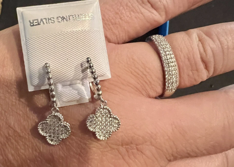 Pave 1.25 Eternity 925 SS Rhodium Plated Band Ring Size 11 & Pave Clover Earring - Imagem 3 de 4