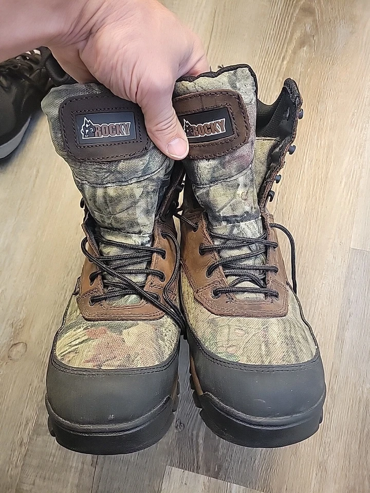 Rocky Core 8" Waterproof 800 Gram Insulated Outdoor Boots Mossy Oak Camo Size 8M - Image 2 of 4