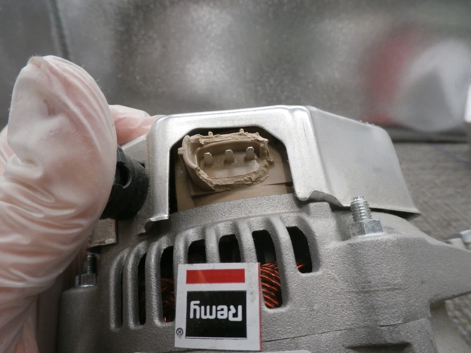 For Toyota Corolla Matrix Celica MR2 Spyder Pontiac Vibe Alternator Remy 94121 - Image 2 of 3