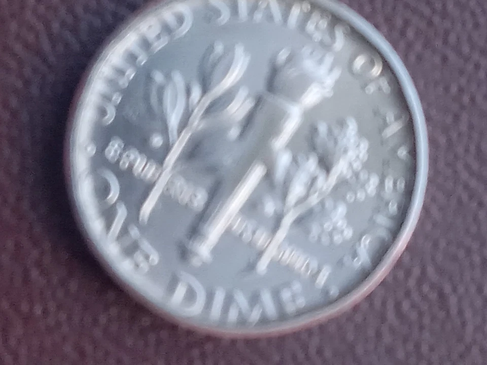 2011 P Roosevelt Dime,  Raised Rim Error coin Spooned  - Image 2 of 4