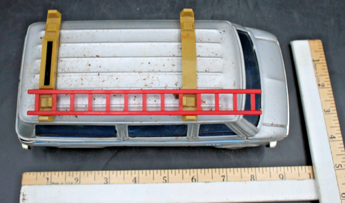 Vtg Western Stamping Korea 9" Tin DODGE VAN GTE TELEPHONE Co. Bell System - Picture 6 of 6