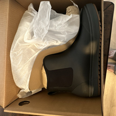 Bogs Rain Boots Black Rubber Men's Ankle Slip On Round Toe Waterproof Size 9