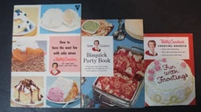 1950's Betty Crocker Lot Of 3 Recipe Booklets , Cakes, Deserts & Frostings Nice!