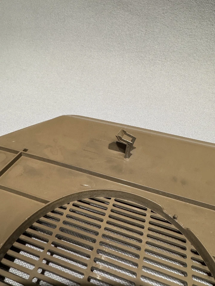 Cubierta de rejilla de altavoz panel de retroceso lateral para pasajero BMW E36 beige cupé/convertible Foto 3 de 4