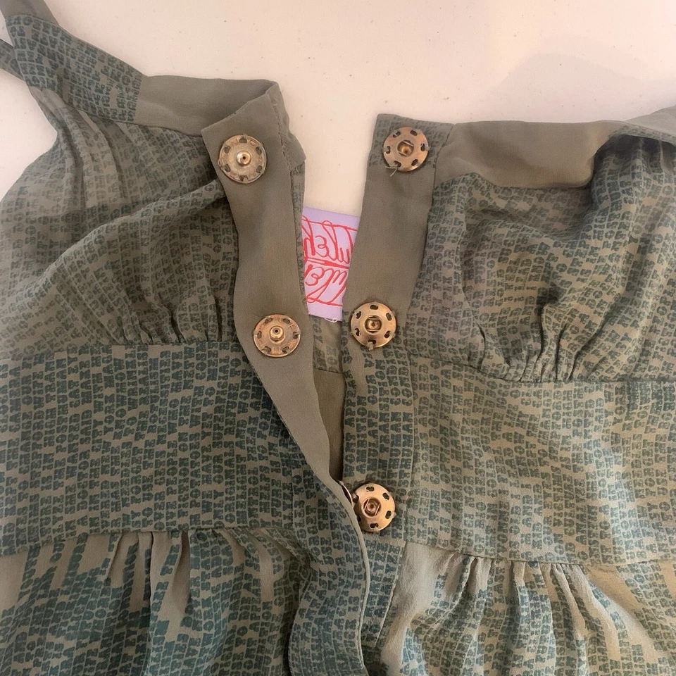 Blusa Tuleh Silk Peplum Top Mujer Pequeña Verde Oliva Sin Mangas Summer Resort Foto 3 de 4