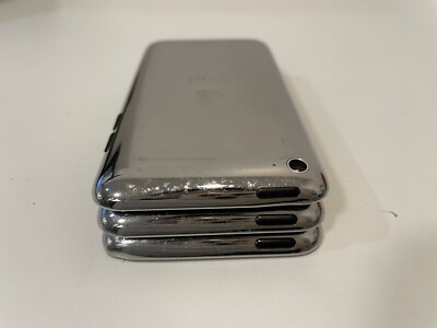 Lot of 3X Apple iPod Touch 4th Generation 8GB Player - Black