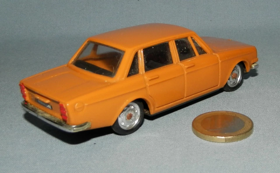 Minialuxe Originale 1/43 : Volvo 144 Berline (Orange-brun) - Photo 3/4
