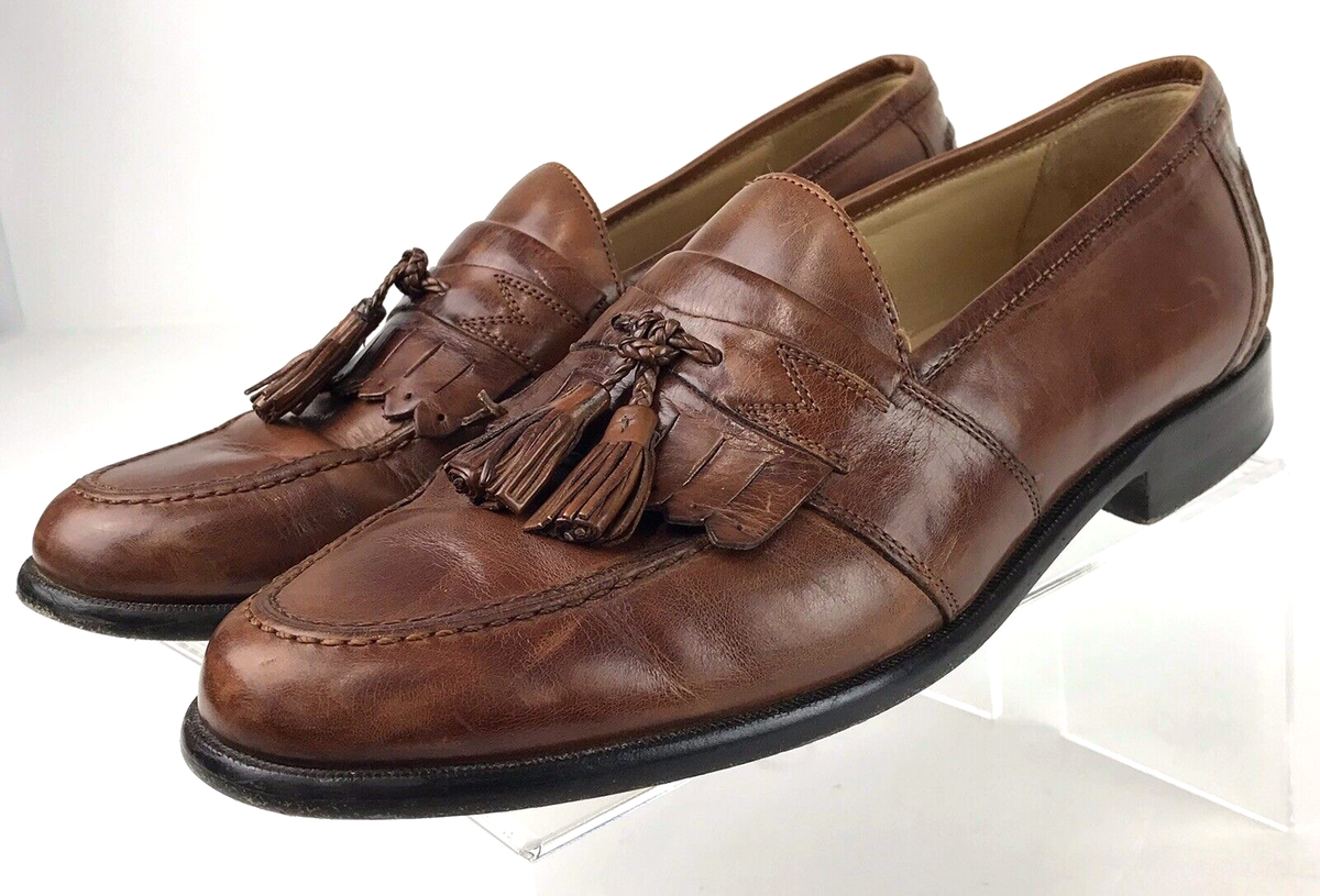 Johnston and Murphy Brown Leather Loafers
Size: 8 Johnston & Murphy Harrison Venetian Glove Leather Slip-On  main image 2