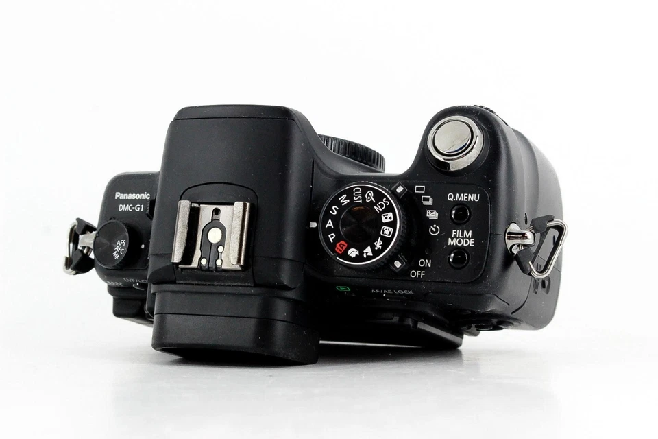 Panasonic Lumix DMC-G1 Mirrorless Digital Camera Body 12.1MP - Tested, photo 3 of 4