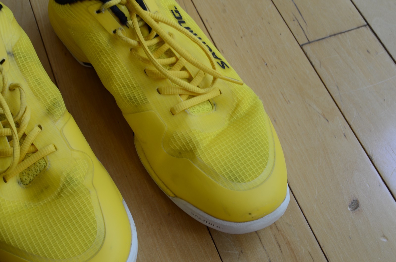 Salming Viper Pro yellow and black indoor court shoes Men 10.5 image 4