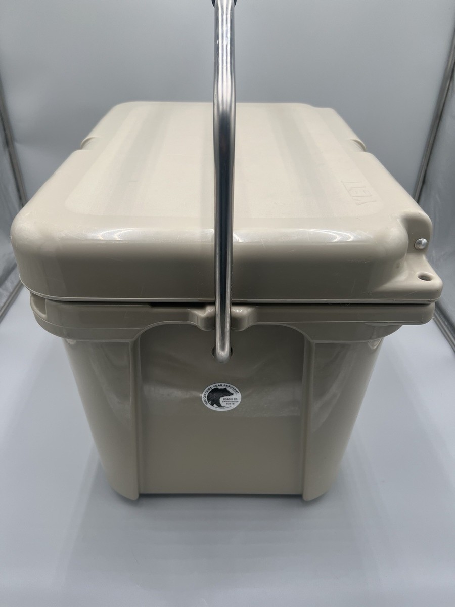 Yeti Roadie 20 Hard Cooler Tan with Metal Handle Ice Box | eBay