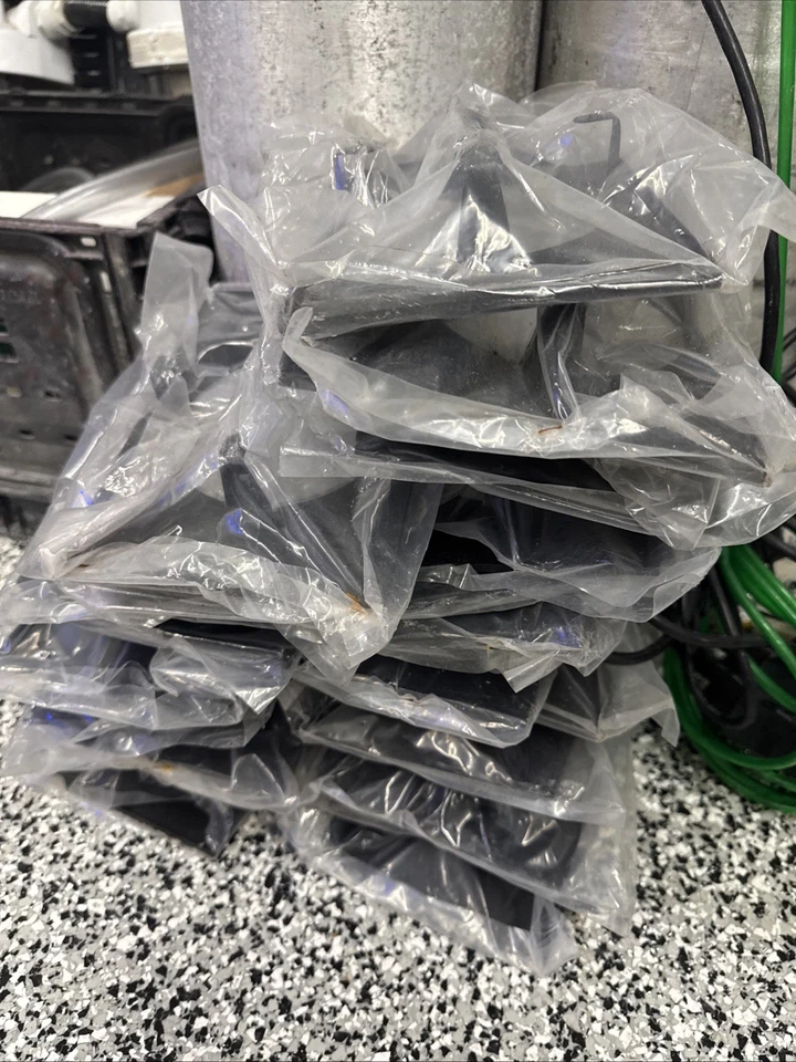 Aquatic Life T5 HO Hybrid 4-Lamp Mounting System Fixture Mounting Bracket - Image 2 of 4