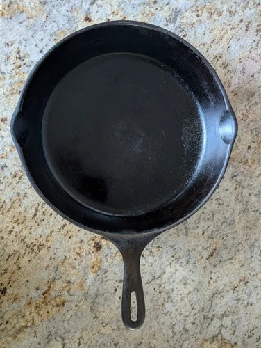 Vintage Wagner No. 10 Iron Skillet 11 3/4"