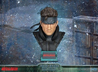first4figures Actionfigur Solid Snake Metal Gear Solid in Resin, 31 cm