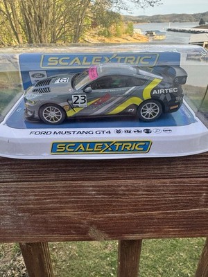scalextric 1/32 slot car C4182 Ford Mustang GT4